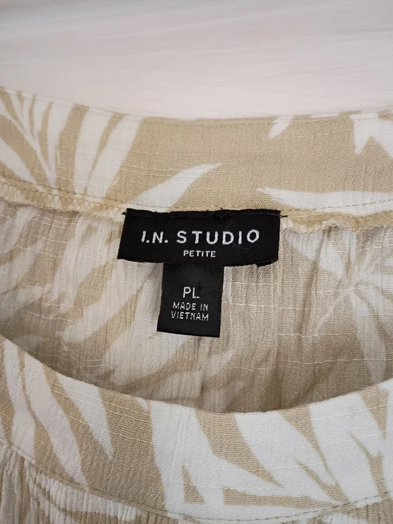 I.N. STUDIO Petite Large Tropical Leaf Square Neck Woman's Blouse - Picture 2 of 3